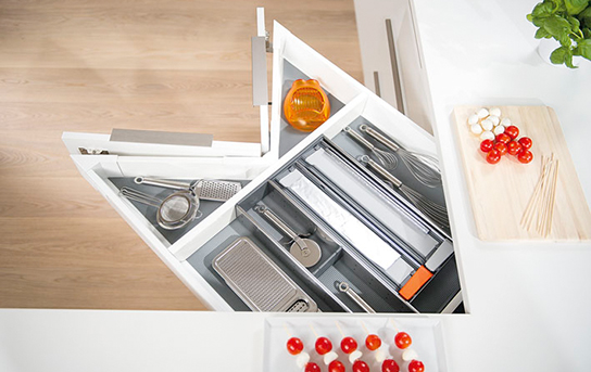 spacecorner_cornercabinet1